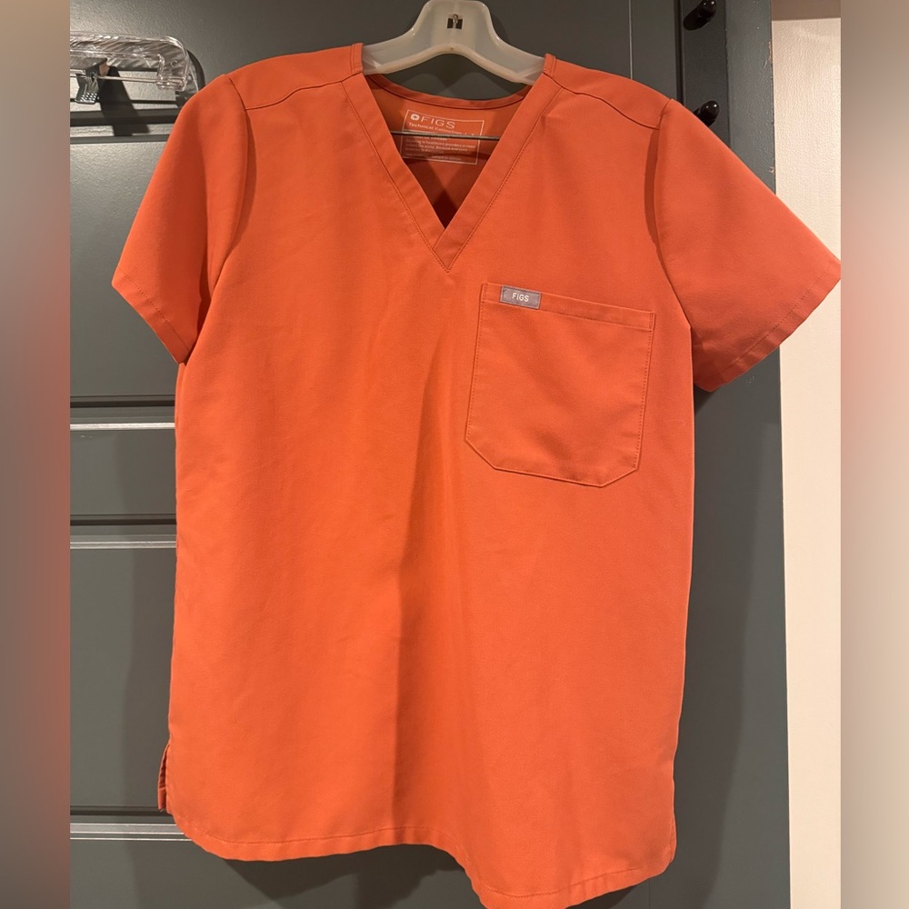 Figs Caterina scrub top Orange